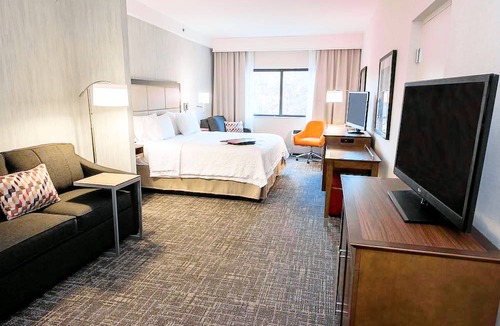 McKownville Hotel | Hampton Inn Albany-Western Ave/University Area