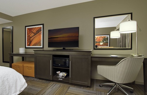 Frazer Hotel | Hampton Inn Philadelphia/Great Valley/Malvern