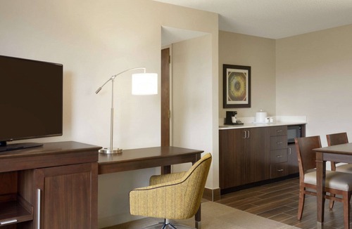 Springdale Hotel | Hampton Inn & Suites Springdale
