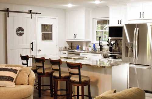 Fairfield Bay House | Hidden Gem - Peaceful and Relaxing Getaway Cozy 3-bedroom house