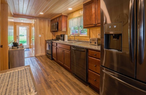Otis House | Hidden Hemlock - Lakefront, Kayaks, Canoes, Paddle Board, Dogs Welcome