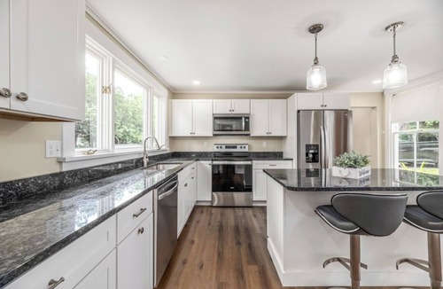 Winterport House | Historic 3-bedroom home in charming Winterport, a relaxing Mid-Coast basecamp