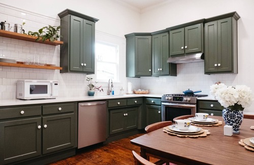 Downtown Little Rock House | Historic Cumberland Magnolia, steps from restaurants, shopping and coffee shops.