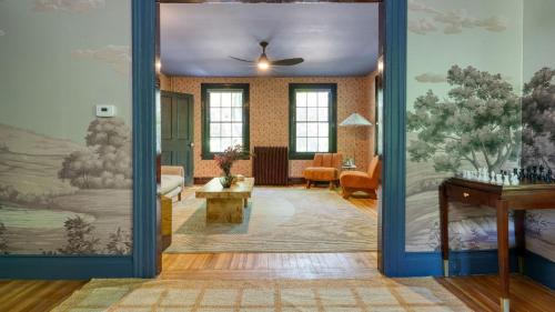 Town of Marbletown House | Historic Modern on Main by AvantStay