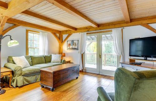 Whitingham House | Home 15 Mi to Berkshire East & Mount Snow!