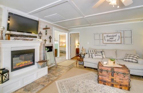 Mid America House | Home w/Ouachita River & Lake Hamilton Access