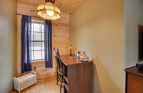 Mercer Cabin | Hot Tub & Boat Dock! Belgrade Lakes Family Cabin