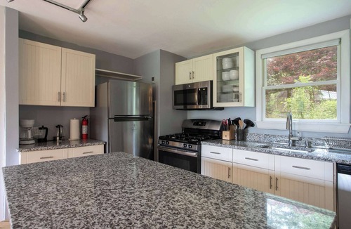 Lenox Dale House | Imagine Being Lakeside, Kayaks/Fishing/EV Charger
