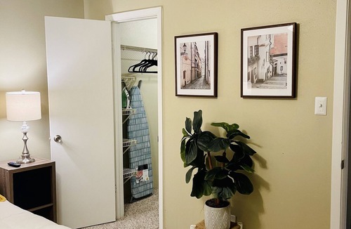 Ferndale Apartment | Immaculate 1 Bedroom Apt with Riverfront View