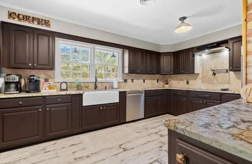 Piney House | Indoor Pool Oasis on 4 Acres + 2 Game Rooms