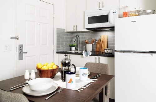 Roswell Apartment | InTown Suites Extended Stay Atlanta GA - Roswell/Alpharetta