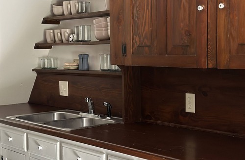 Pequea House | Ironmaster Mansion — 1700's historic stone guest house with creek view
