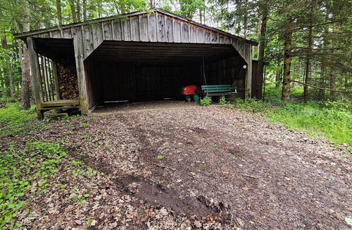 Russell Cabin | J&D Hand Crafted Cabin