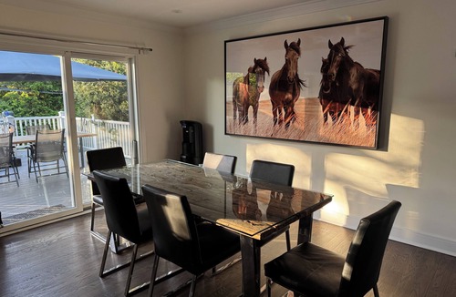 Jericho House | Jericho Gold Coast 3BR 2BA Home Walk to Whole Foods