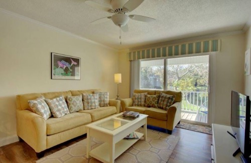 Demere Park Condo | July still has open dates before school starts! Lower min night stays!