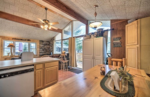 Speculator Cottage | Lake Pleasant Access! Speculator Cottage w/Deck