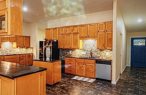 Springdale House | Lake View/Massage Chair/Skiball/Darts/shuffelboard/foosball