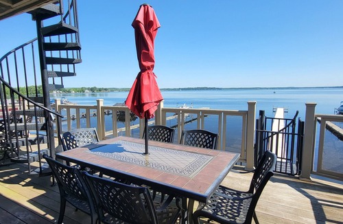 Saratoga Springs Condo | LAKEFRONT, Dock, Near Restaurants, Track & Downtown Saratoga Springs!