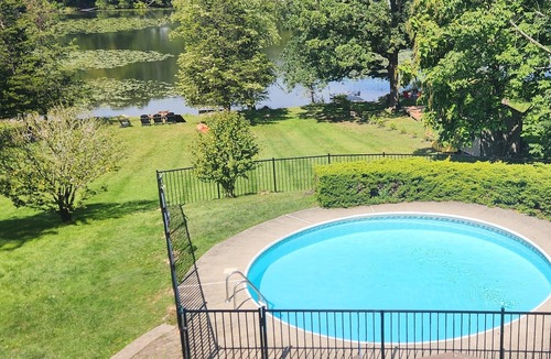 Walton Park House | Lakefront/Legoland/West Point Retreat Under 1 Hour From NYC! Heated pool & Spa!