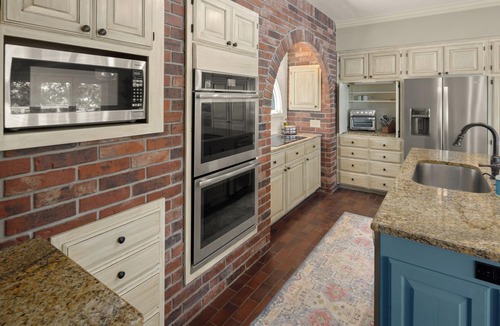 Bella Vista House | Lakefront Retreat - Hot Tub, Dock & Games