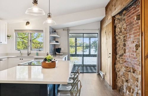 South Casco Cottage | Lakefront Sun & Snow 3-bedroom cottage - quintessential Maine in modern comfort