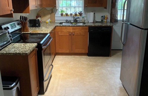 Candler-McAfee House | Lakeside 4BR with Yard 15 mins to Downtown ATL and Emory, 8 mins to Agnes Scott