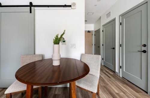 Haverhill Apartment | Landing Amazing Studio Pool Gym