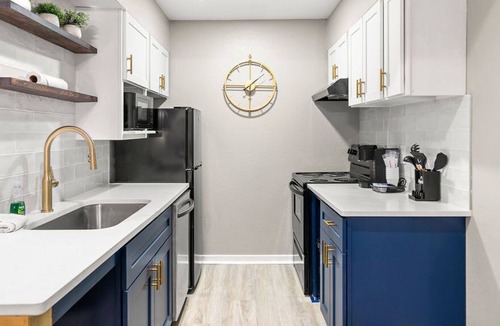 Garden Hills Condo | Large and Modern Two Bedroom Condo Sleeps Six