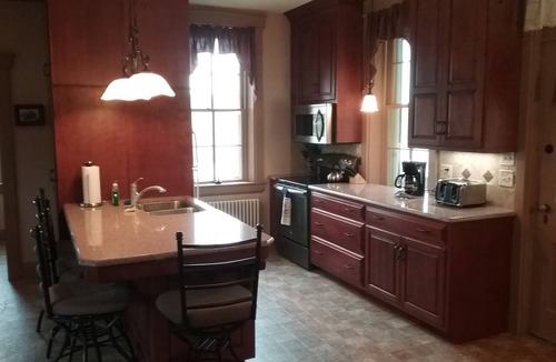 Ronks House | Large Brick Farmhouse located close to Lancaster County Attractions
