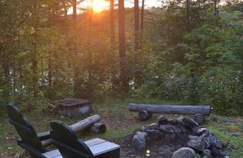 The Forks Cabin | Large Cabin with Riverview in The Forks