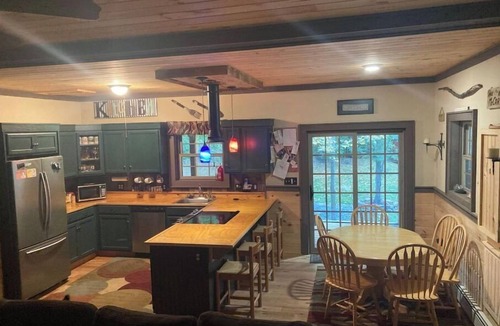 Chestertown House | Large Cozy House in the Woods .Few minutes from Lake George and Gore mountain