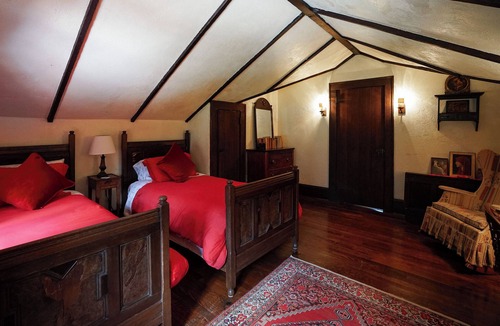 Livingston Manor Cabin | Laurel Lodge: Old World Catskill Charm near Livingston Manor