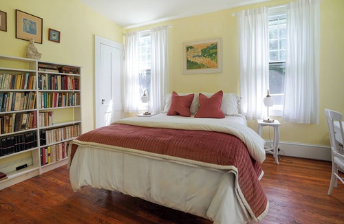 Livingston Manor Cabin | Laurel Lodge: Old World Catskill Charm near Livingston Manor
