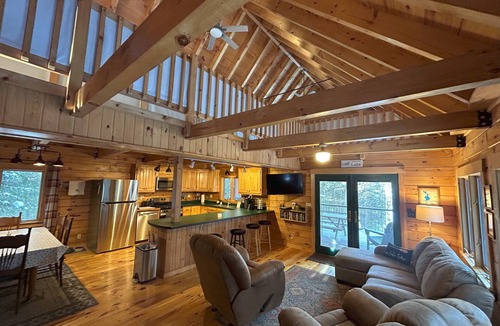 Rangeley Plantation Cabin | Lazy Dog Lakefront Cabin - a cozy retreat on tranquil Mooselookmeguntic Lake