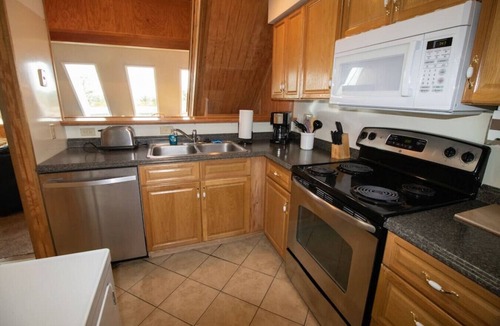 Edray Apartment | Leatherbark 306A 2BR/1BA Sleep 8 Fireplace Wi-Fi Close to Village & Slopes