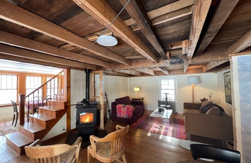 Jacksonville Cabin | Little Cabin, rustic 4 bedroom near Mt. Snow and Berkshire East