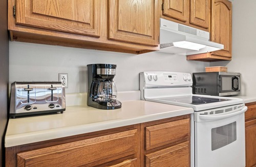South Down Shores House | Loon Haven - Lake Access, Sleeps 12, Near Weirs Beach & Gunstock