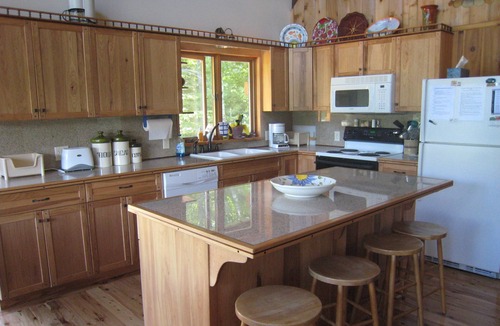 Chester Shores Ski Chalet | Loon Lake, Chestertown - spotless, bright chalet for 6-8, close to Public Beach
