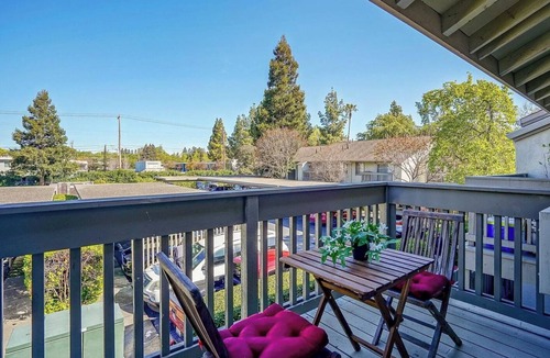 Walnut Creek Apartment | Lovely bright fully furnished private 1-bed apt in Walnut Creek central to all.