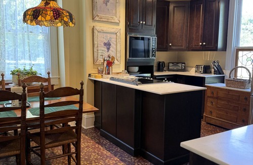 Harpers Ferry House | Lovely Historic, Victorian, 4 Bedroom, 4 Bath in Harpers Ferry