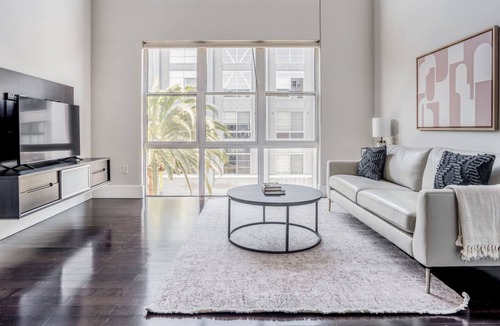 The Villas Apartment | Lovely Santana Row 1BR w/ A/C & W/D, nr highways & mall, by Blueground