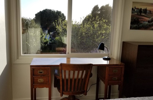Richmond Annex Apartment | Lovely Secret Garden Full Apartment: 2 bedrooms and two bathrooms