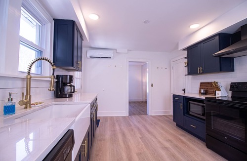 Kerhonkson Villa | Luxe Mountain Getaway, Fire Pit,Arcade, Hot Tub, Near Lake Minnewaska