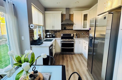 North San Jose House | Luxurious, Beautiful and Comfy 4-bedroom house with in the heart of San Jose