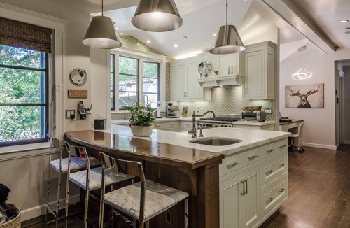 Hillsborough House | Luxurious designer home, walkable to downtown Bur & SM, heart of Silicon Valley