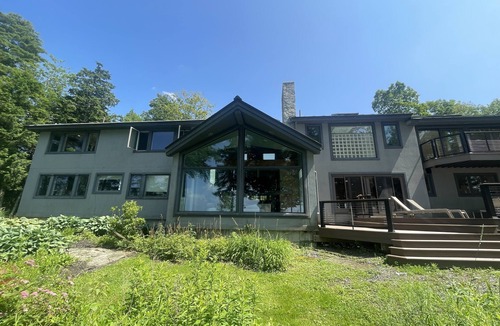 Belgrade House | Luxurious lakefront home with 750' of spectacular frontage on Great Pond