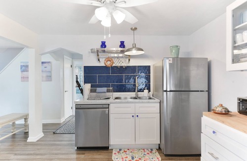 Niagara County House | Luxurious Lakefront Home- Niagara