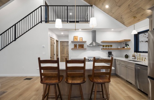 Turin House | Luxurious Tug Hill Lodge-Direct Snowmobile Access