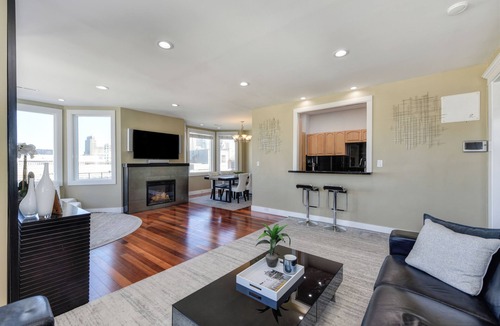 Nob Hill Condo | Luxurious, Views, Modern, Nob Hill flat