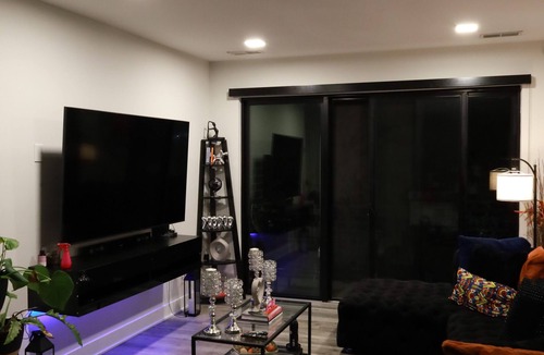 Paramus Apartment | Luxury 3BR near MetLife Stadium perfect for world traveler, air conditioner